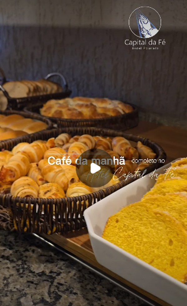 Café da manhã completo no Hotel Capital da Fé